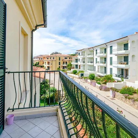 Апартаменты Attico Padule 3 Bedr, Terrace Sea View, Parking Ла-Маддалена
